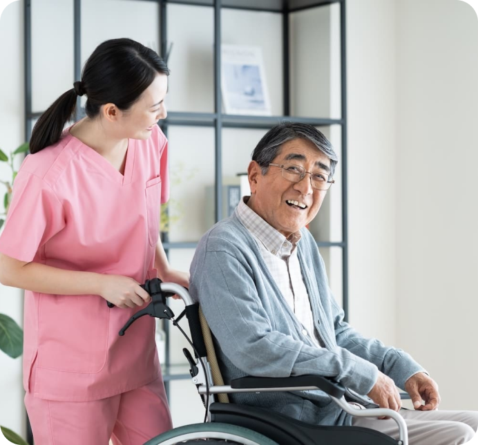 女性スタッフの写真